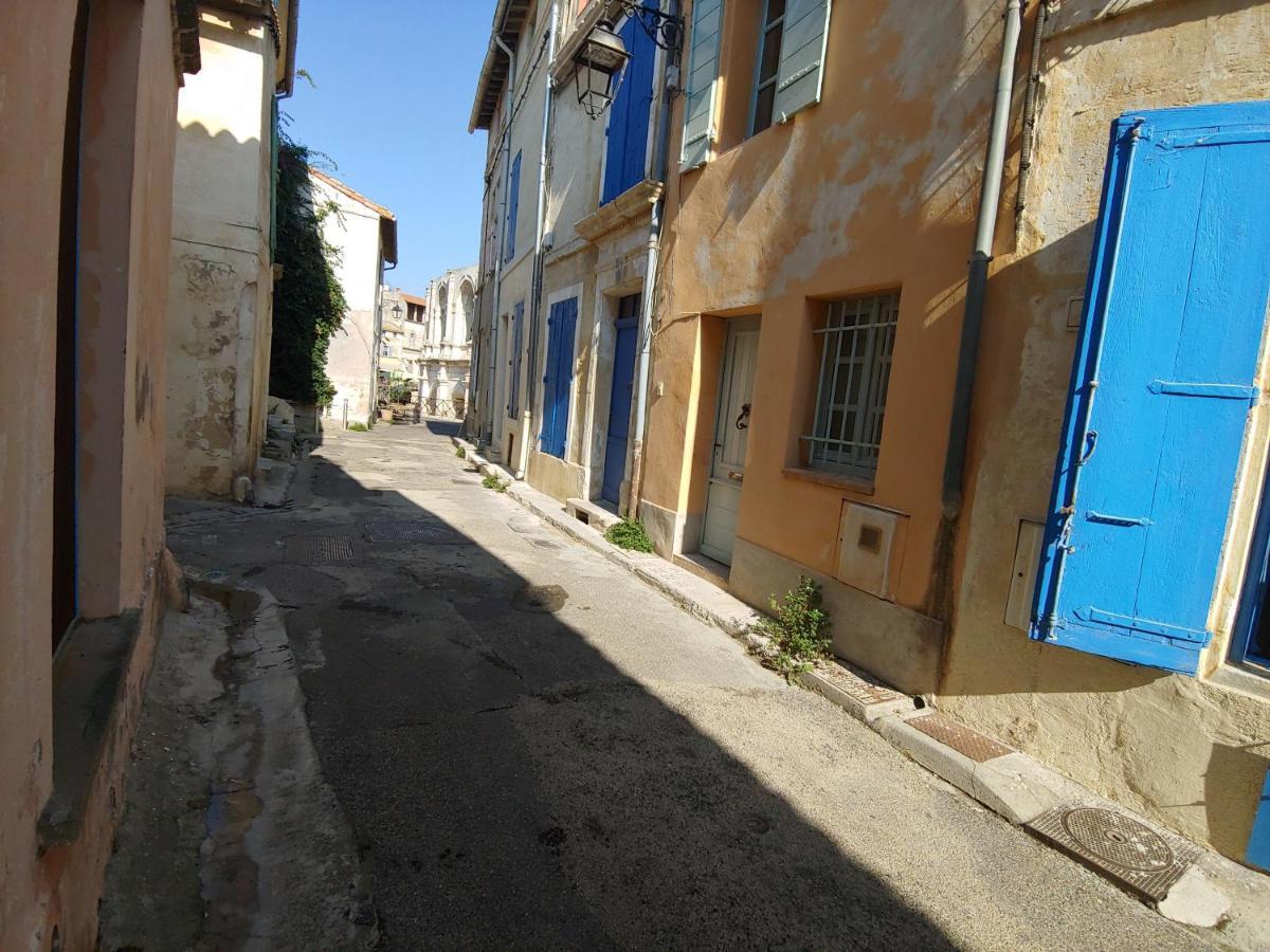 Charmante Maison Arlesienne A L'Ombre Des Arenes, De 2 A 5P Eksteriør billede