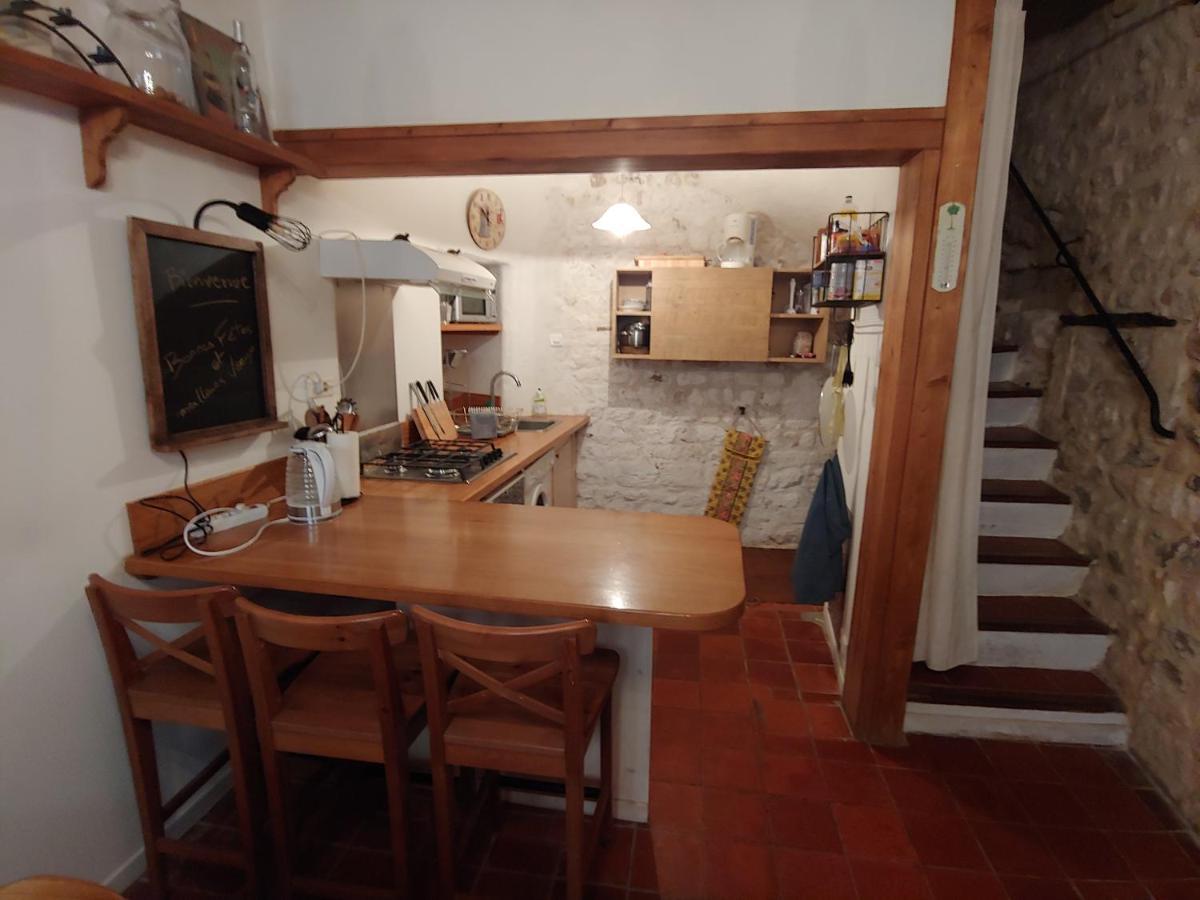 Charmante Maison Arlesienne A L'Ombre Des Arenes, De 2 A 5P Eksteriør billede